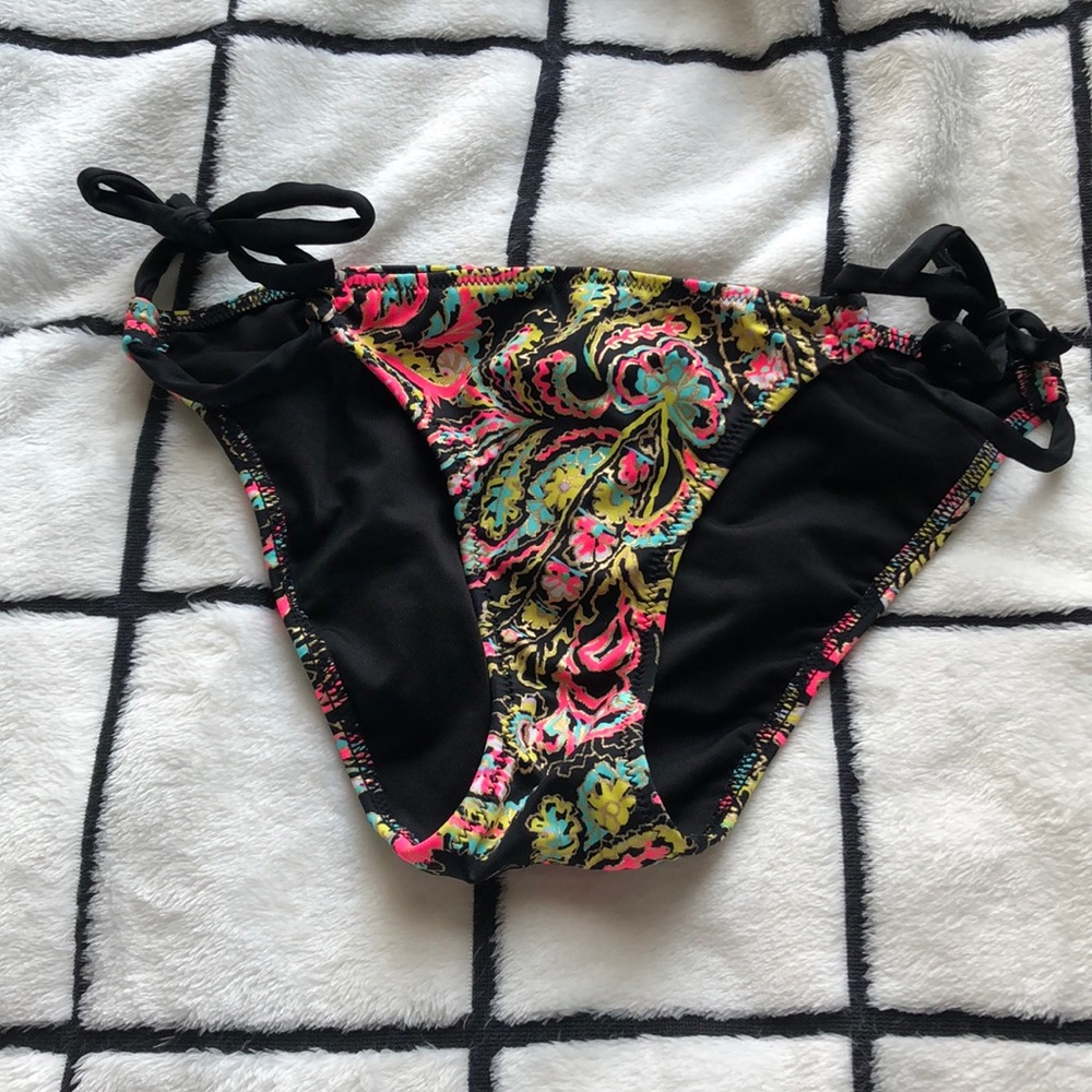 Victoria’s Secret Swim Suit Bottoms